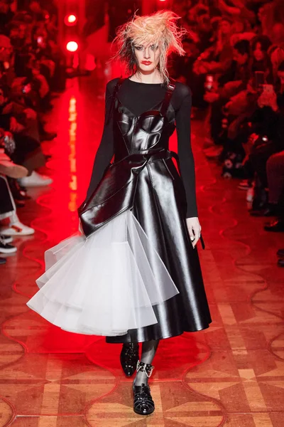 Look 2